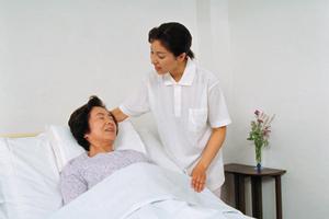 今治市でセラミック治療が受けられる